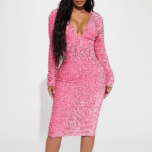 Pink sequined dress - Picture 2 of 6